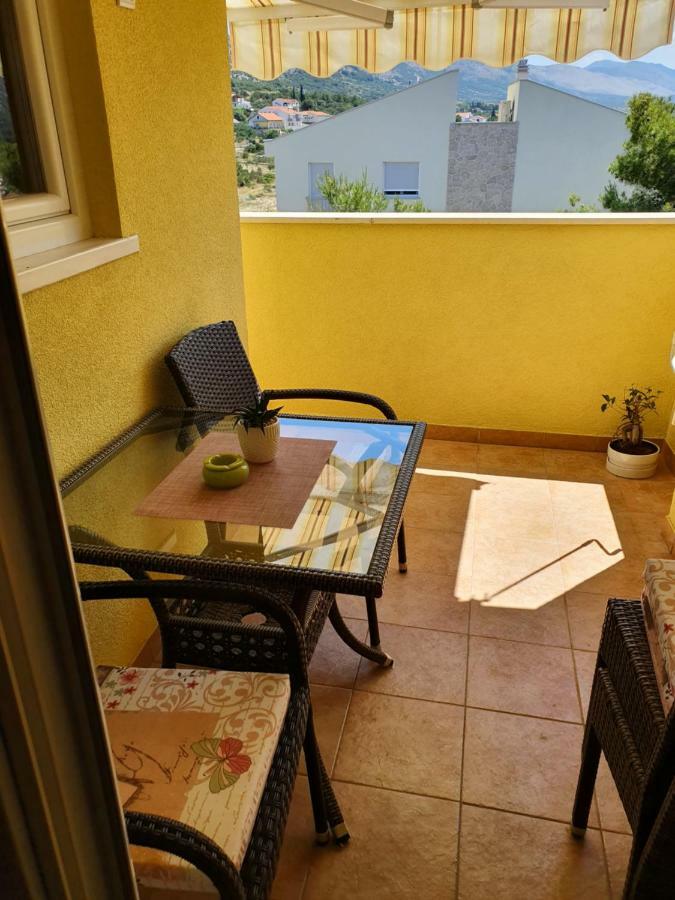 Apartment Josipa Grebastica Bagian luar foto